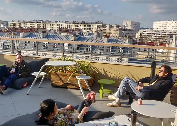 People - BercyAuberge de Jeunesse Paris